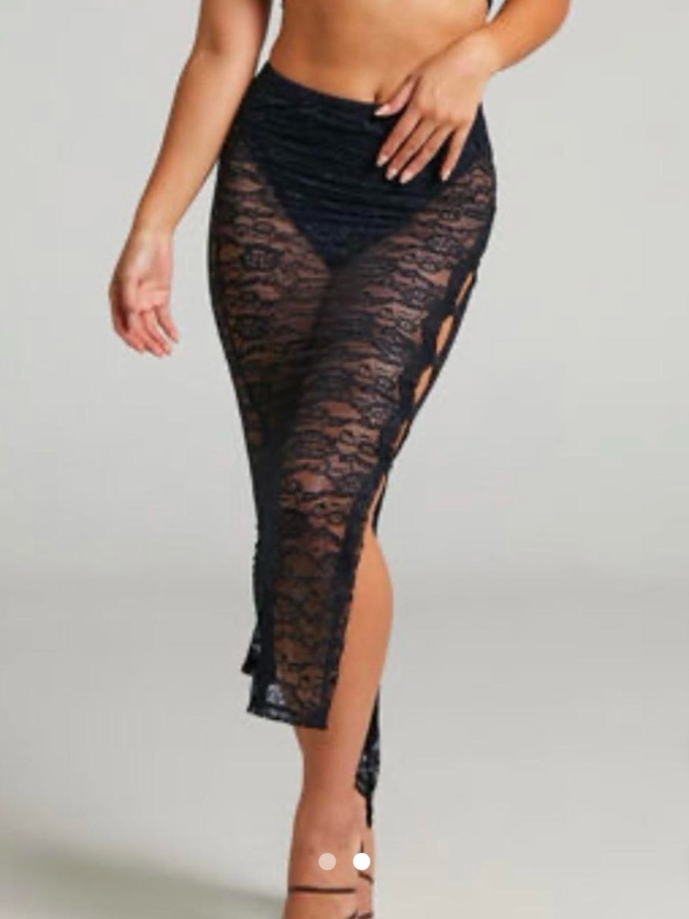 Lioness lace skirt